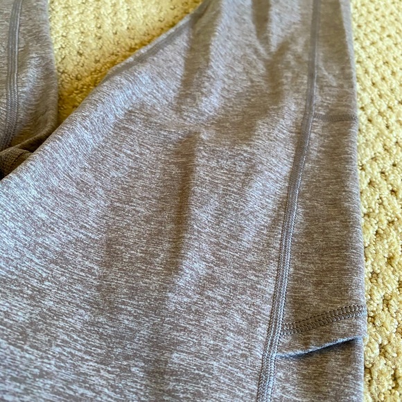 Aerie tan leggings - Picture 2 of 4